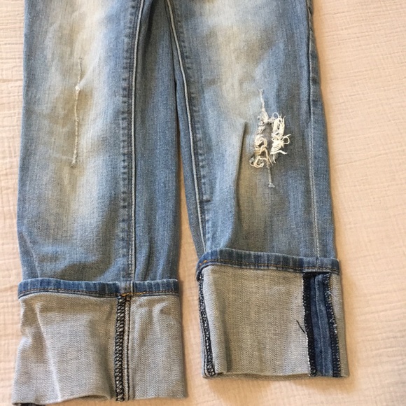Hudson Distressed Cropped Jeans - Picture 3 of 3